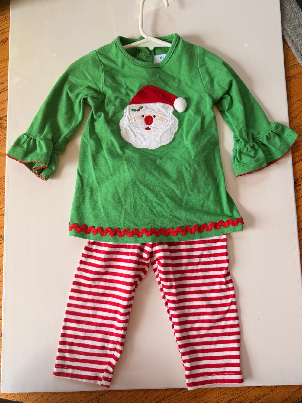 Bailey Boys Children's Green Santa Appliqué Set